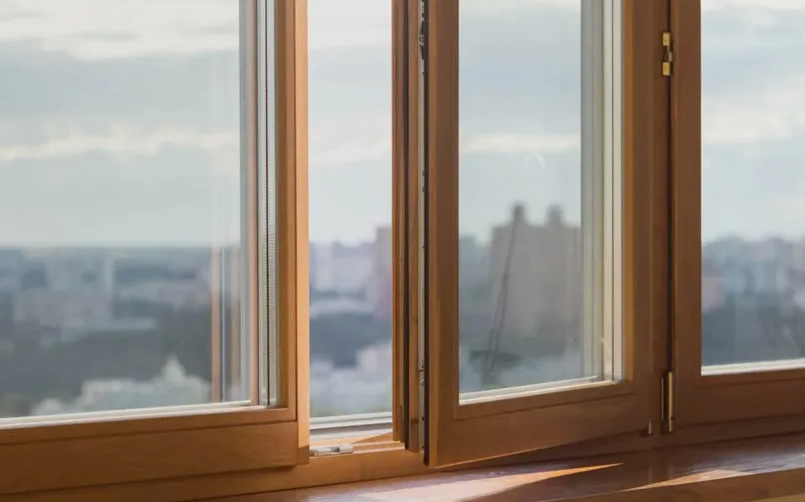 Деревянные или пластиковые окна: объективное сравнение по теплоизоляции, экономии и комфорту