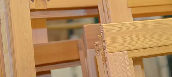 Как правильно монтировать деревянные окна: руководство по установке и герметизации