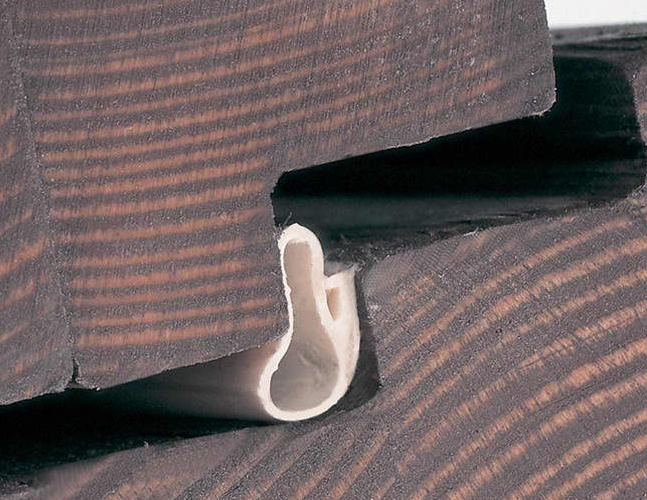 Утепление старых деревянных окон: можно ли «прокачать» старую раму до современных стандартов