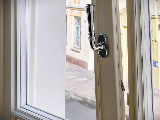 Мифы о деревянных окнах: развенчиваем самые распространённые заблуждения